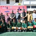 मंत्री गणेश जोशी ने विद्यालय में सभी मूलभूत सुविधाओं को सुदृढ़ करने का भरोसा भी दिलाया