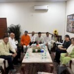 केशव नेगी का परिवार पहुंचा अनिल बलूनी के दरबार  मदद की गुहार पर बोले सांसद—विश्वास रखिए, हम आपके साथ हैं।