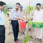 जिलाधिकारी डॉ0 आशीष चौहान ने पौधारोपण को औपचारिकता नहीं, जन-आंदोलन बनाने पर दिया जोर