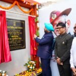 राज्यपाल ले. जनरल (सेवानिवृत्त) गुरमीत सिंह ने युवाओं से किया संवाद, नशे के खिलाफ पूरे समाज को एकजुट होने का आह्वान