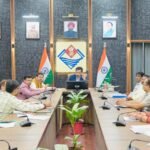 जिलाधिकारी डॉ. आशीष चौहान ने निष्क्रिय मोबाइल टावरों को तत्काल क्रियाशील करने के दिए निर्देश